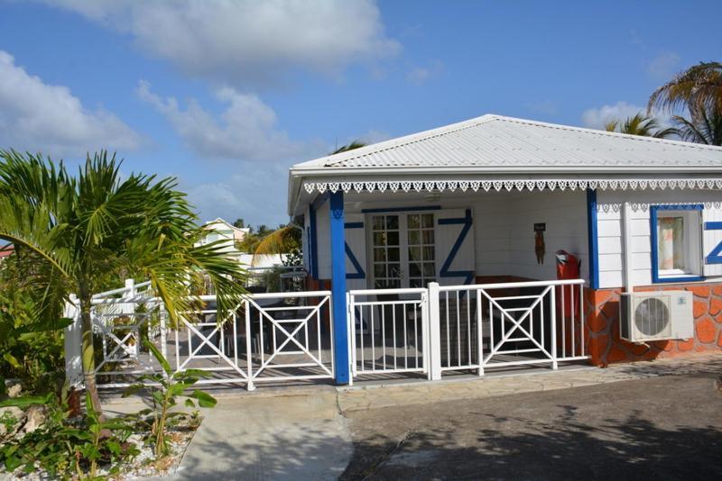 לה מול Le Moulin De La Baie Piscine Vue Mer מראה חיצוני תמונה